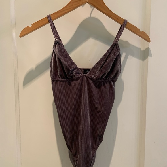 Urban outfitters velvet bodysuit - Picture 4 of 4